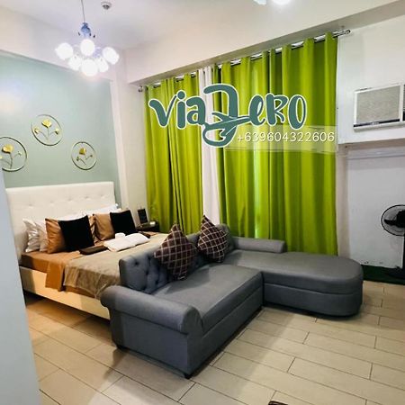 One Palm Tree Villas Condominium - Studio 2Nd Fl With Balcony - Across Terminal 3 Airport Pasay Exterior foto